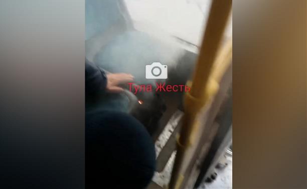 В Туле в автобусе под пассажирским сиденьем загорелась печка