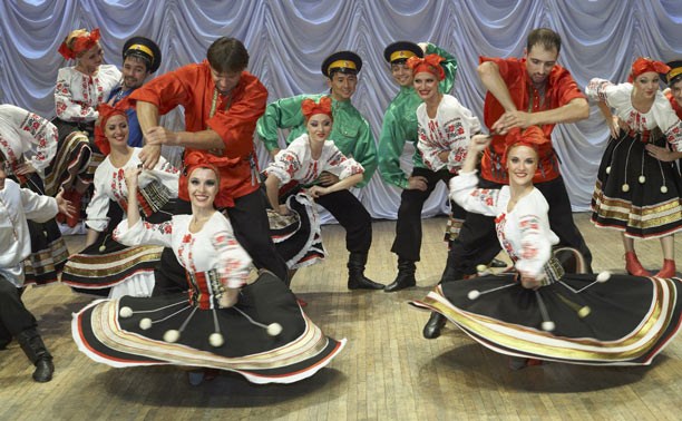 После гастролей в Великобритании в Тулу приедет Астраханский государственный ансамбль песни и танца