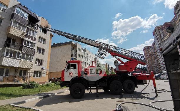 В Туле в Левобережном во время «пьяного ремонта» загорелась квартира 