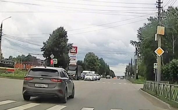 «Накажи автохама»: на Одоевском шоссе плохо видно красный сигнал светофора?