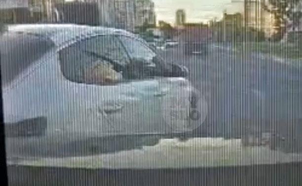 Видеорегистратор снял ДТП, после которого подрались водители и пассажирки в Туле