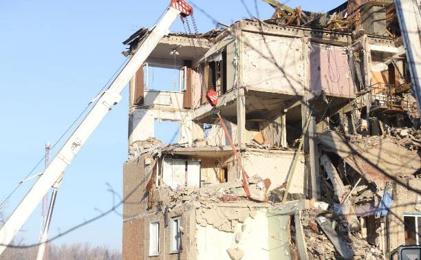 Что творится на месте взрыва дома в Ефремове утром: большой фоторепортаж